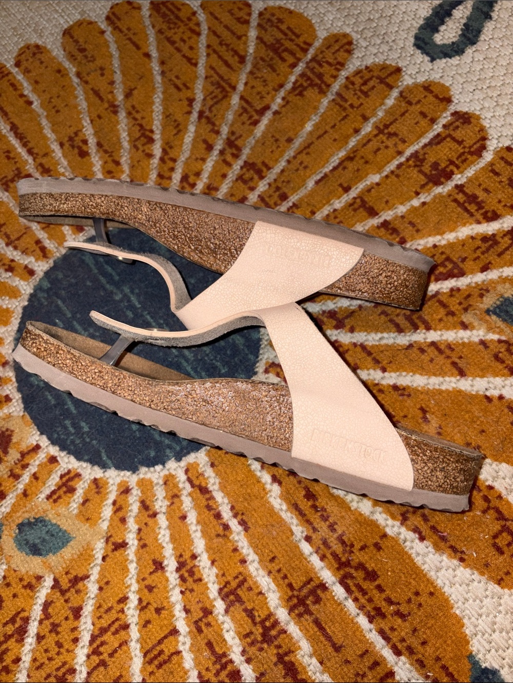 Birkenstock Women's Vegan Leather Sandals size 40/9 - Picture 5 of 9